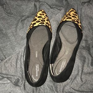 Size 6 Rockport Total Motion Pointed Toe Flats